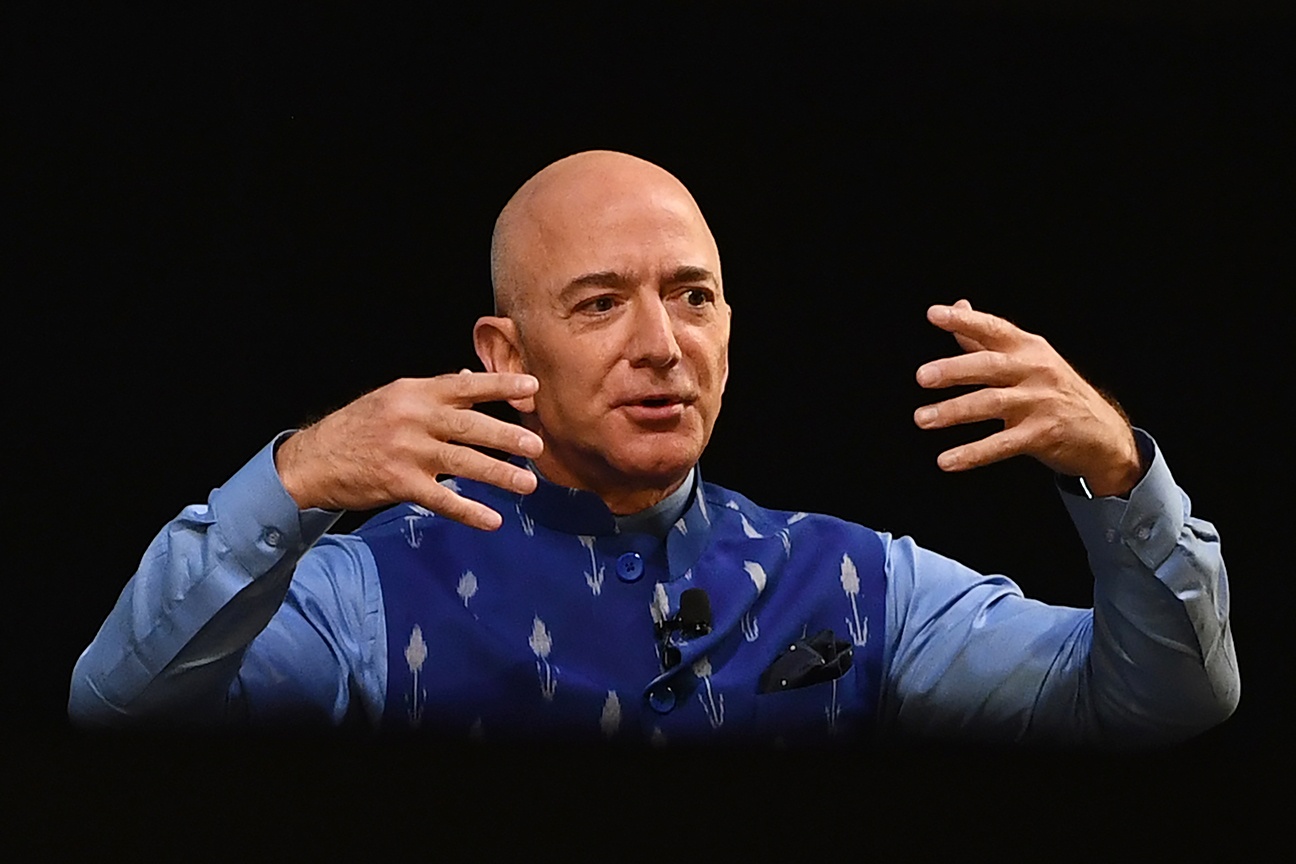 Jeff Bezos Gives $100 Million to Feeding America’s Covid-19 Response Fund