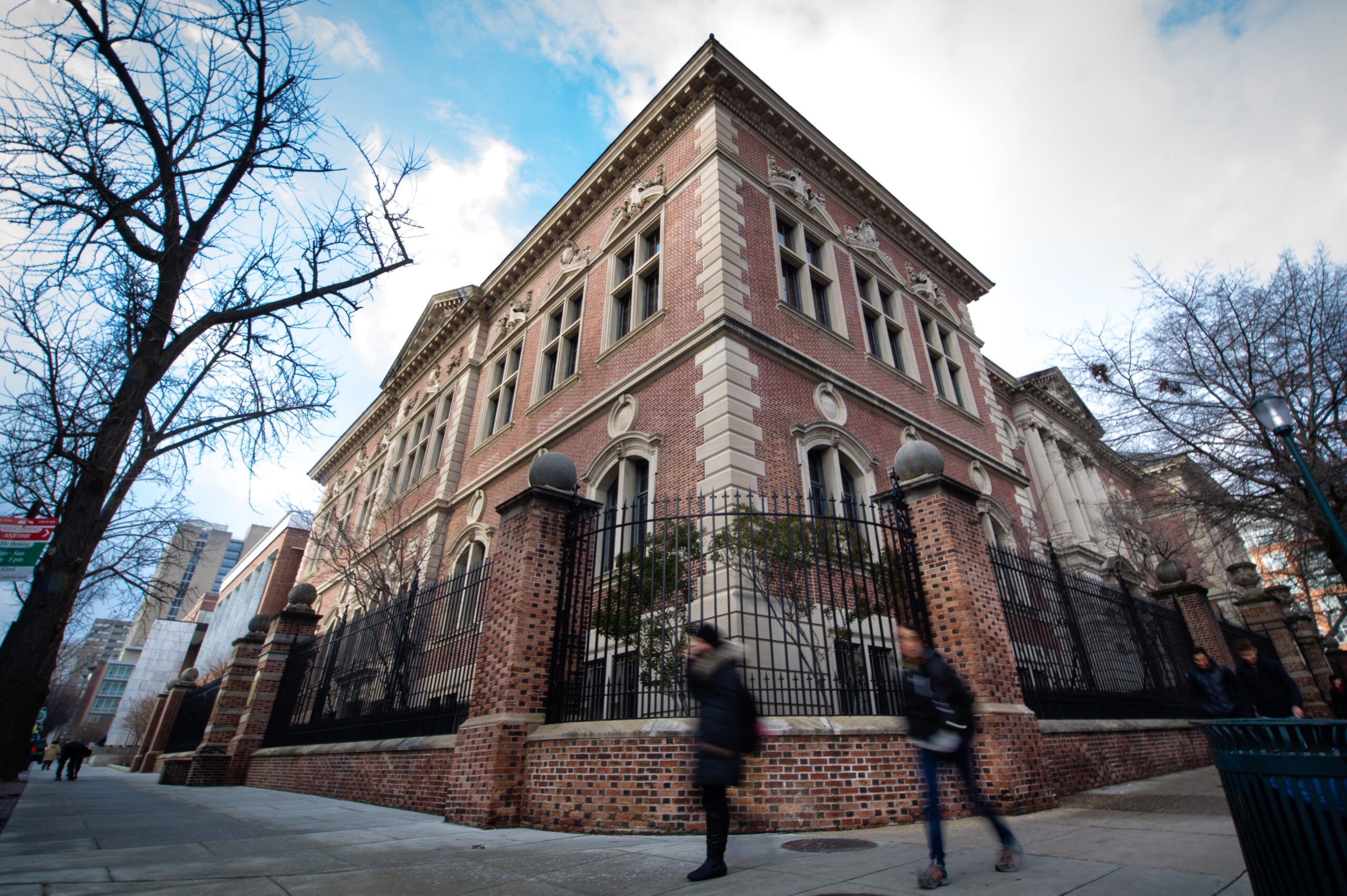 Billionaire Robert Toll Gives UPenn $50 Million for Public-Interest Program (Gifts Roundup)