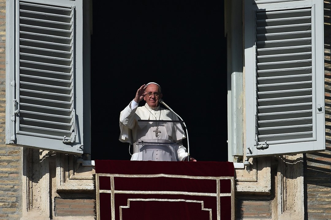 Pope’s Visit Boosts Charitable Giving, Survey Finds