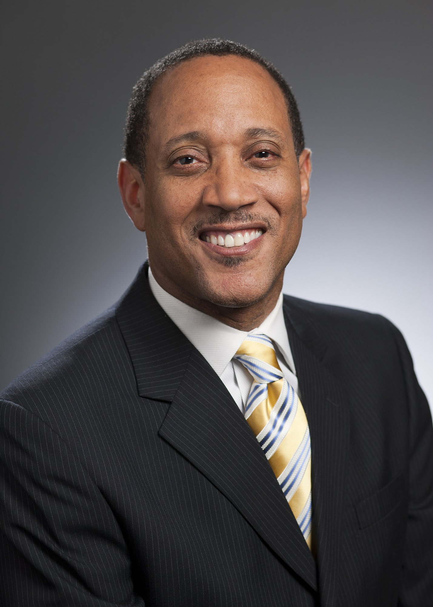 Kenneth Jones is leaving the Annie E. Casey Foundation to become vice president and chief financial officer of the MacArthur Foundation.