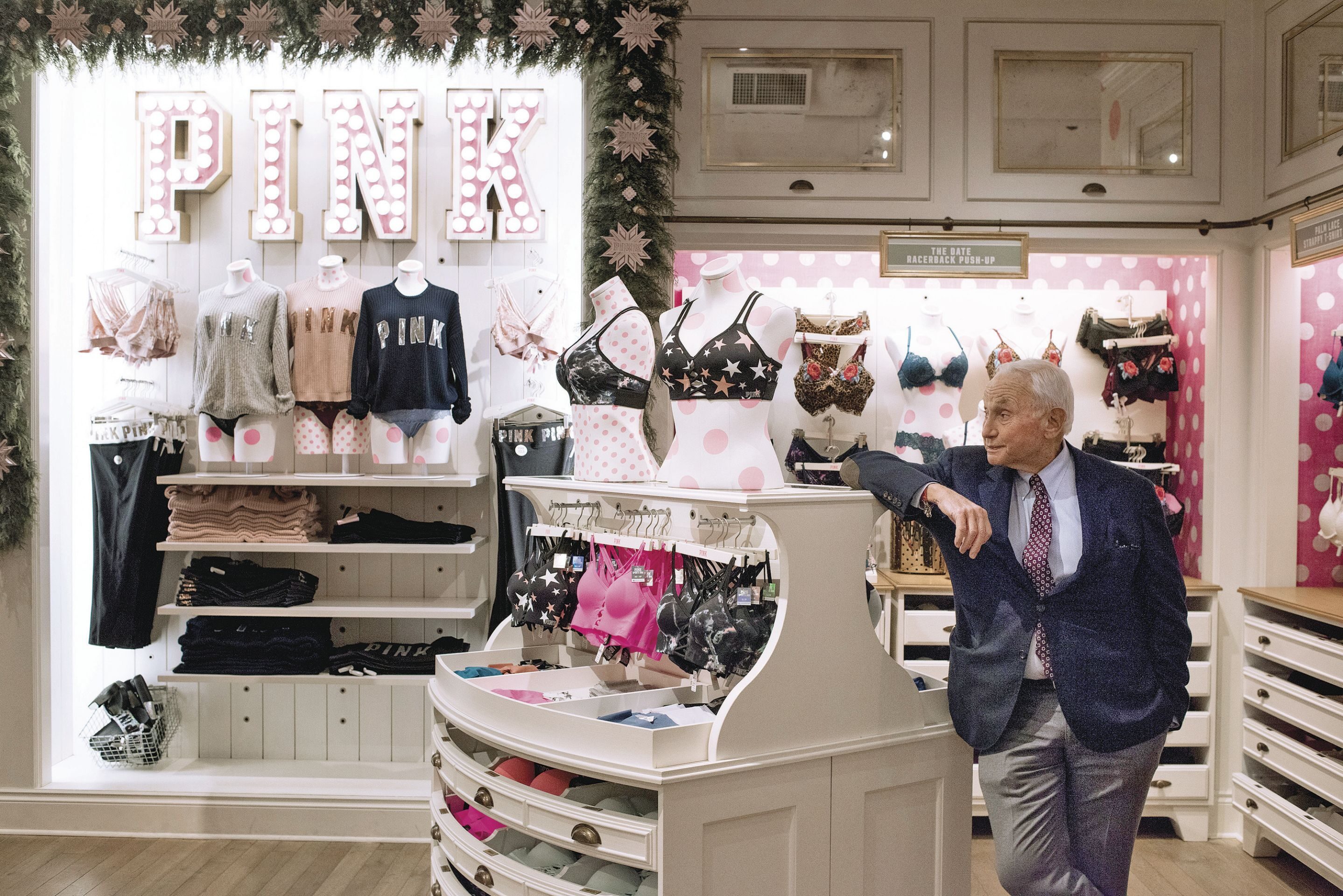 Les Wexner, founder of the retail empire that includes Victoria’s Secret, is one of many homegrown business leaders invested in civic affairs and philanthropy.