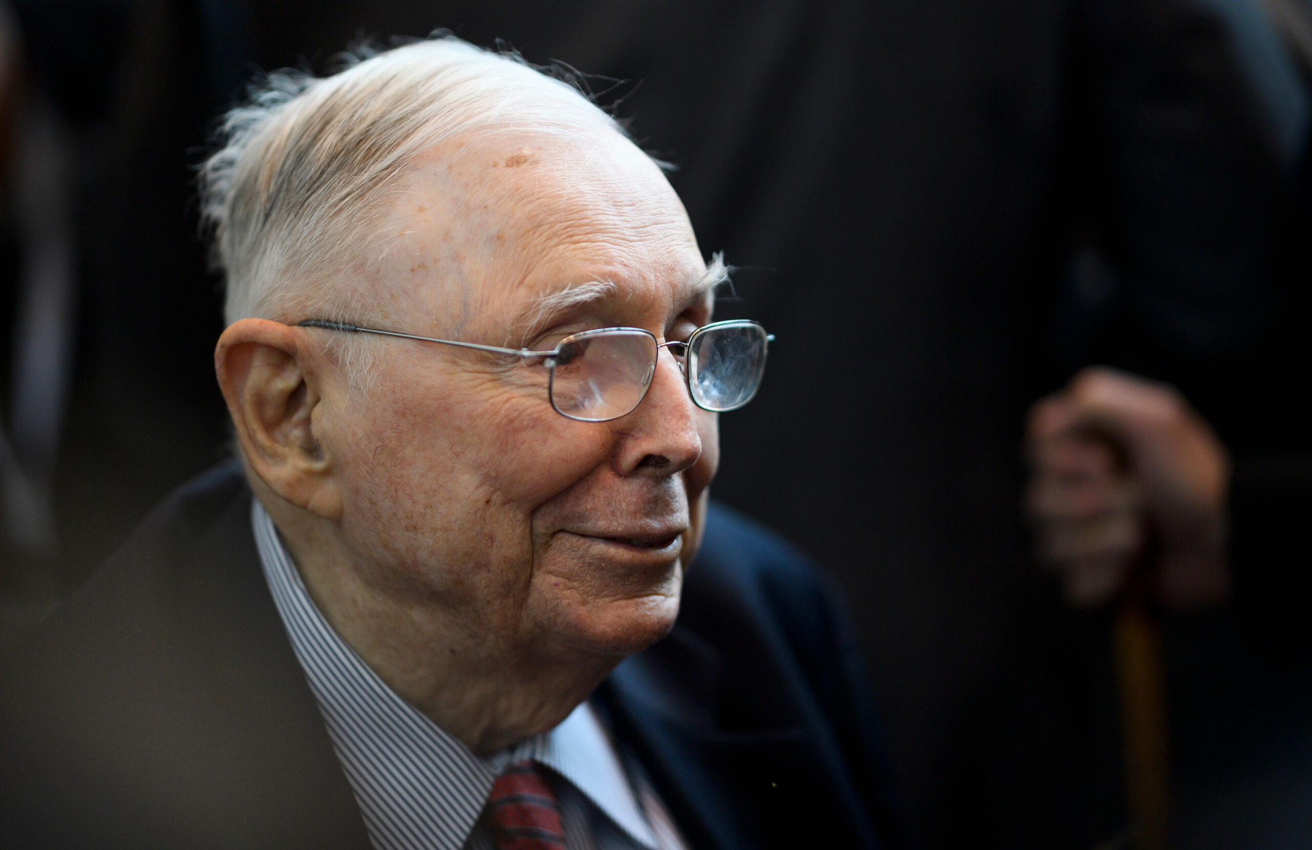 mungerobit-gettyimages-1140985423.jpg