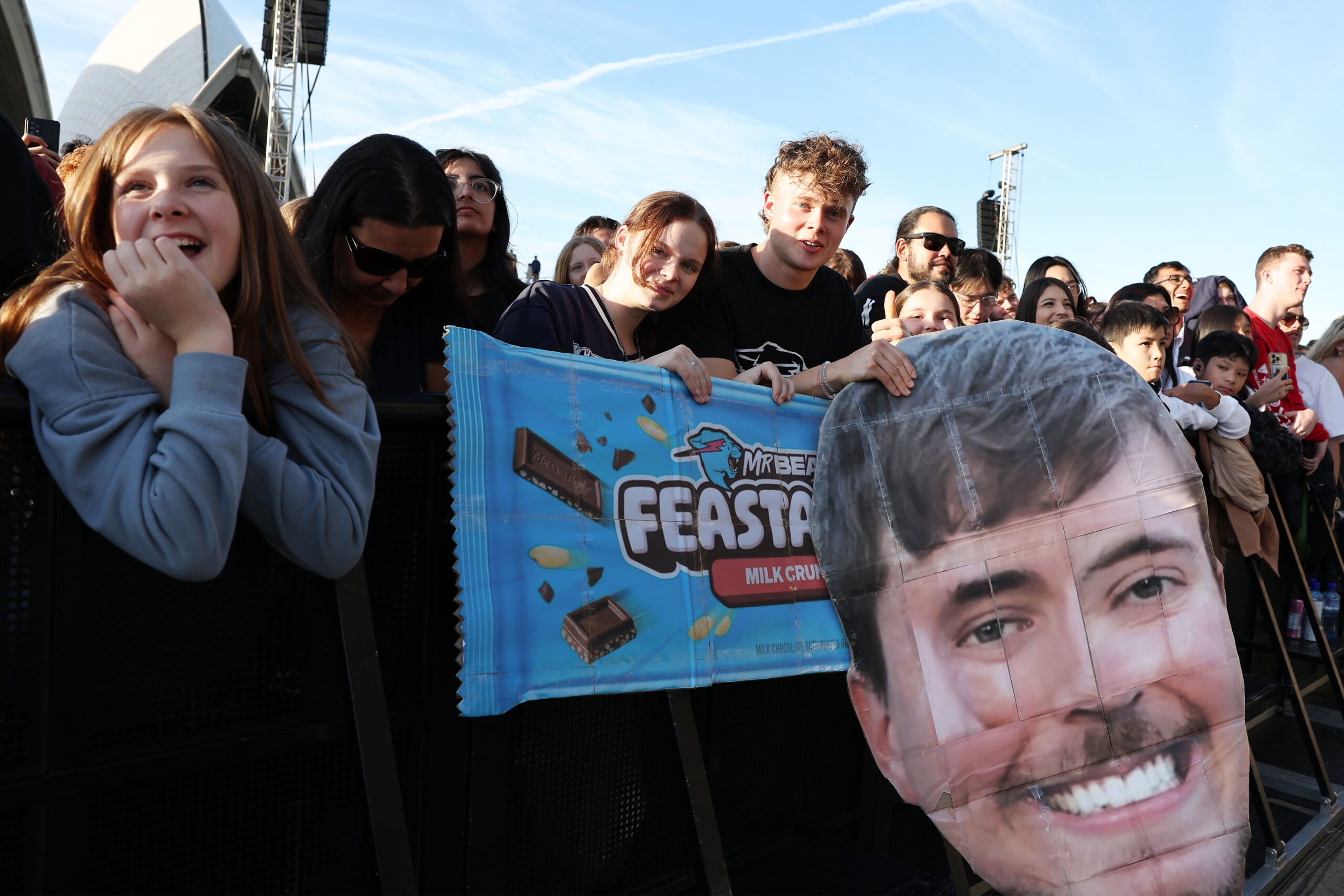 opinion-harrismrbeast-gettyimages-2159314214.JPG