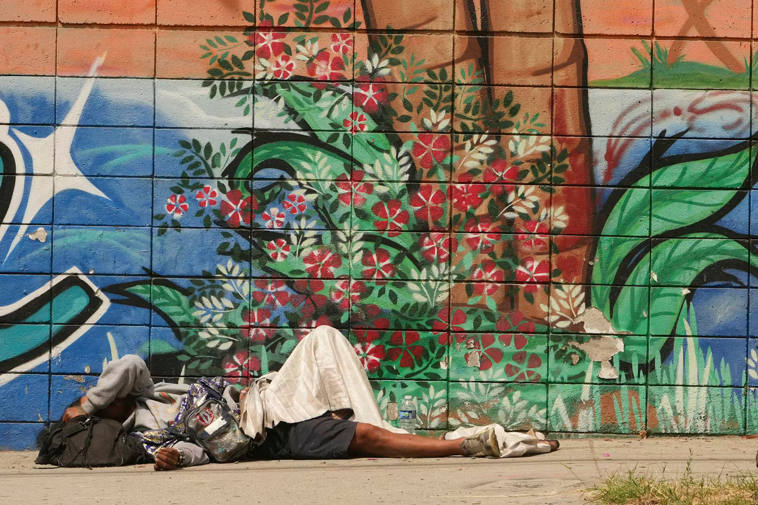 How Giving Homeless People $750 a Month Improved Lives