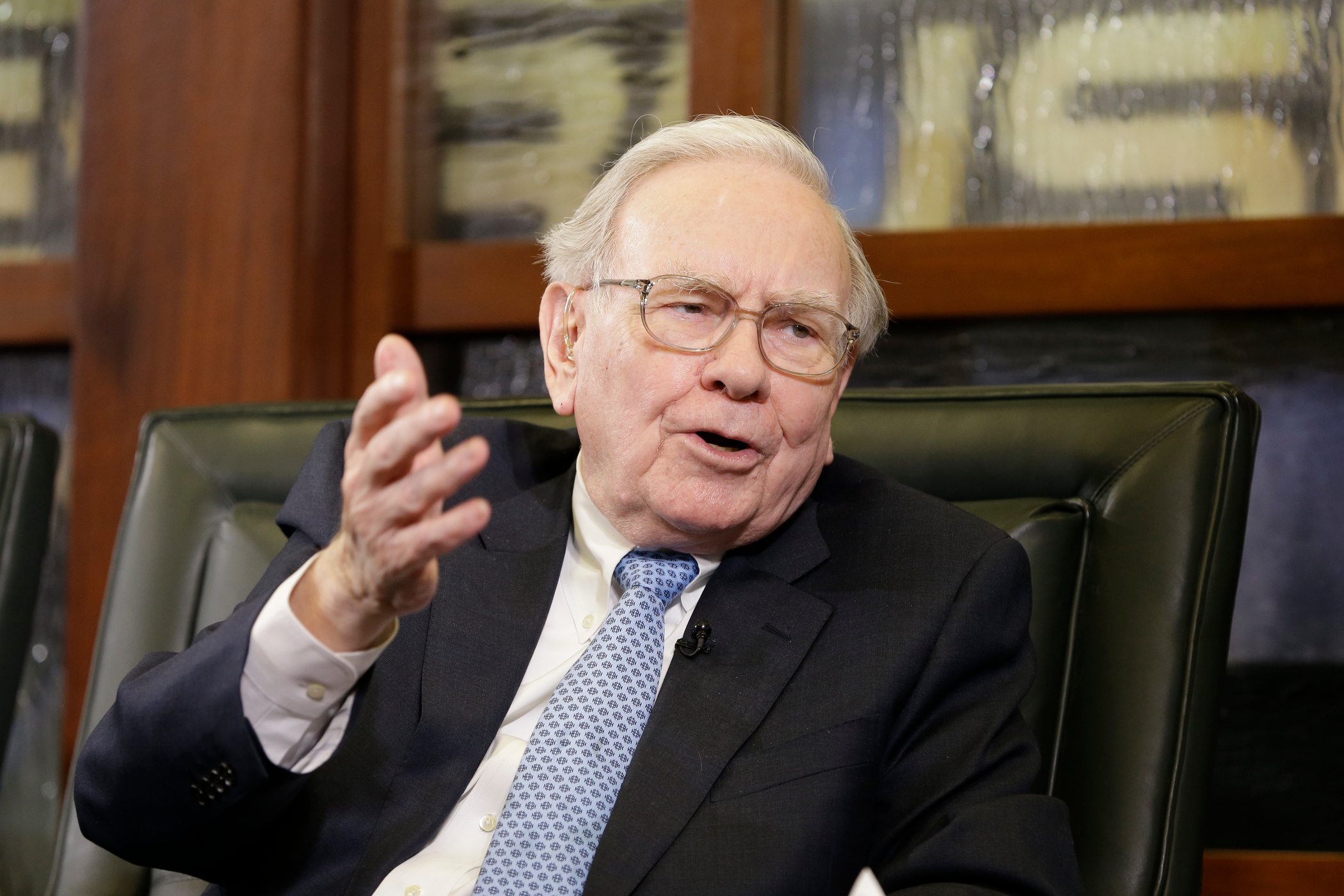 Buffett Postpones Annual Gift to Gates Foundation
