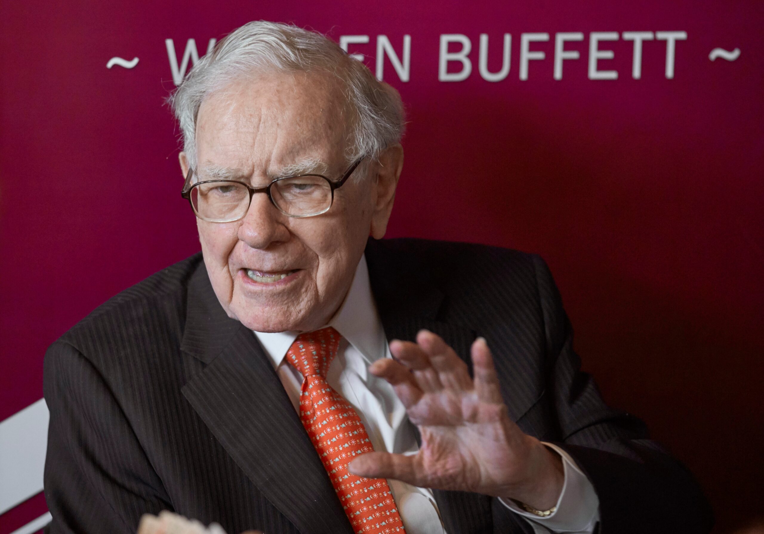 Warren Buffett Omits Annual Donation to Bill Gates’s Foundation After His Epstein Ties Were Disclosed
