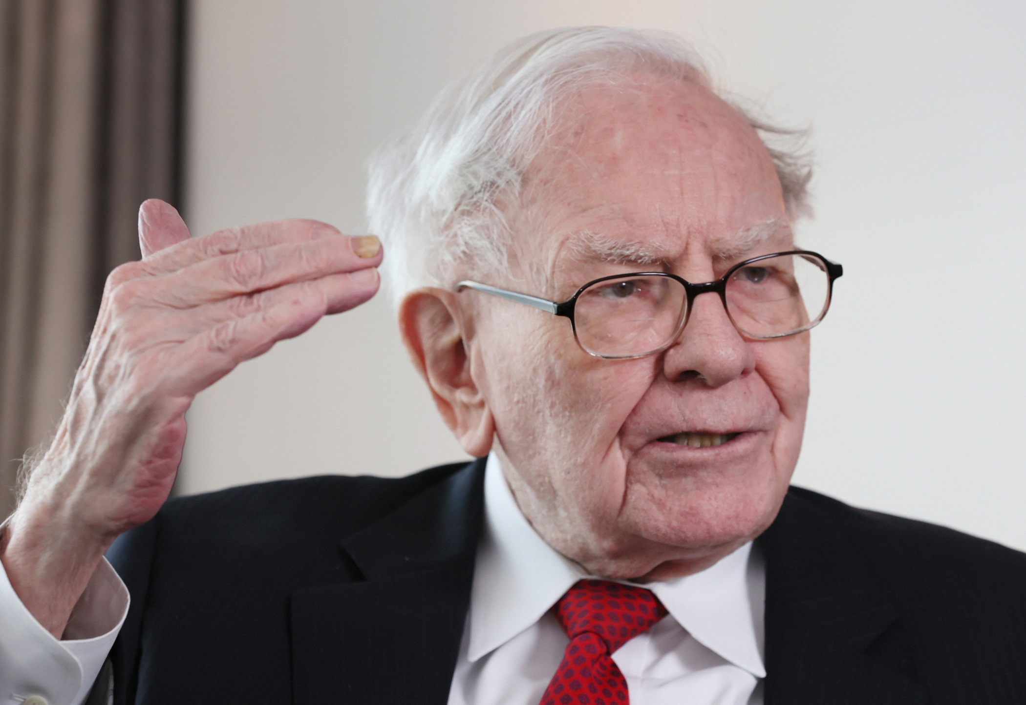 After Gates Is Cut Off, Buffett Family Foundations Move to Center Stage