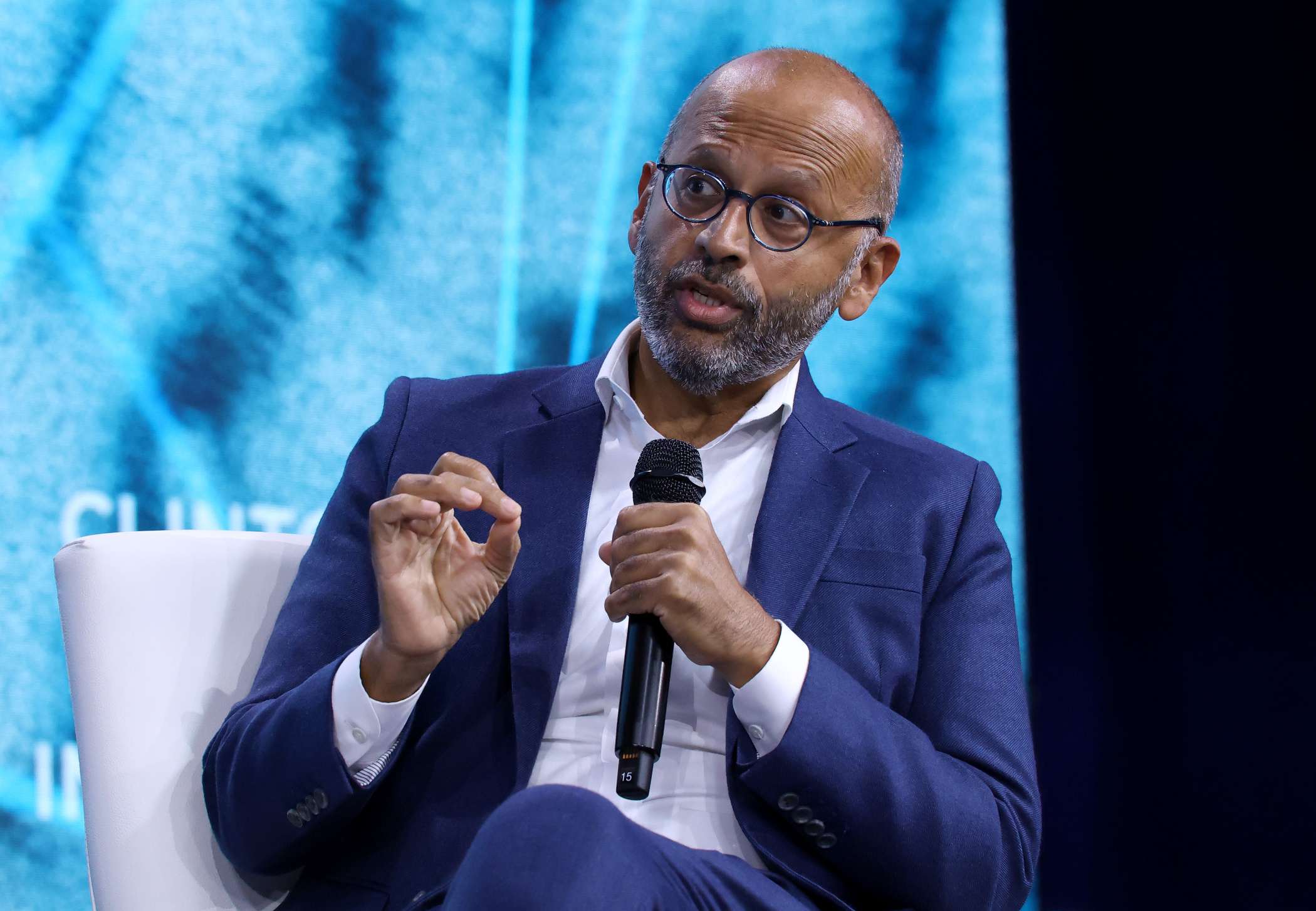 How Foundation Leaders Are Working to Shift the Power Dynamic