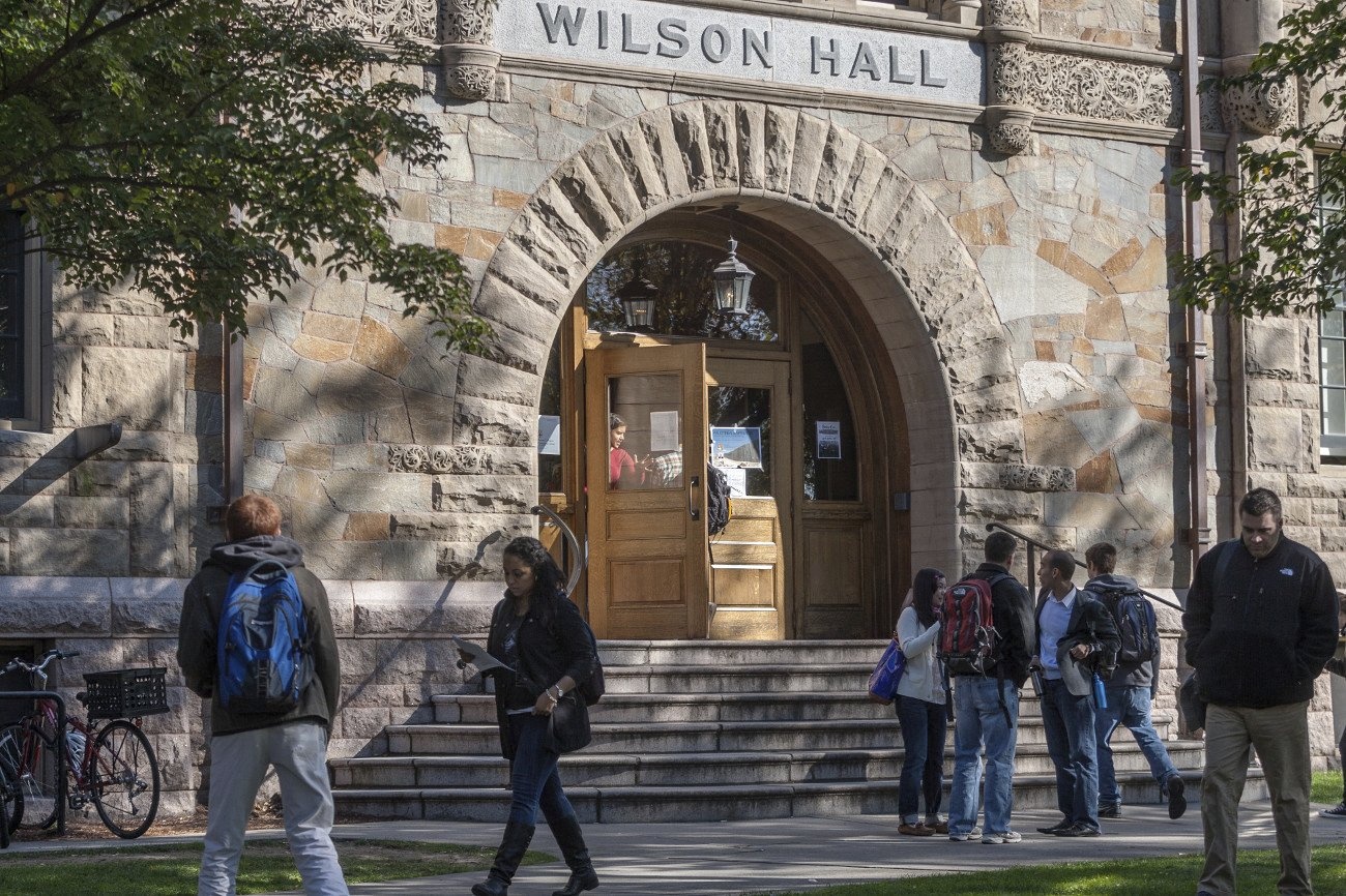 Gifts Roundup: Alumni Couple Give $24 Million to Modernize Historic Brown U. Building