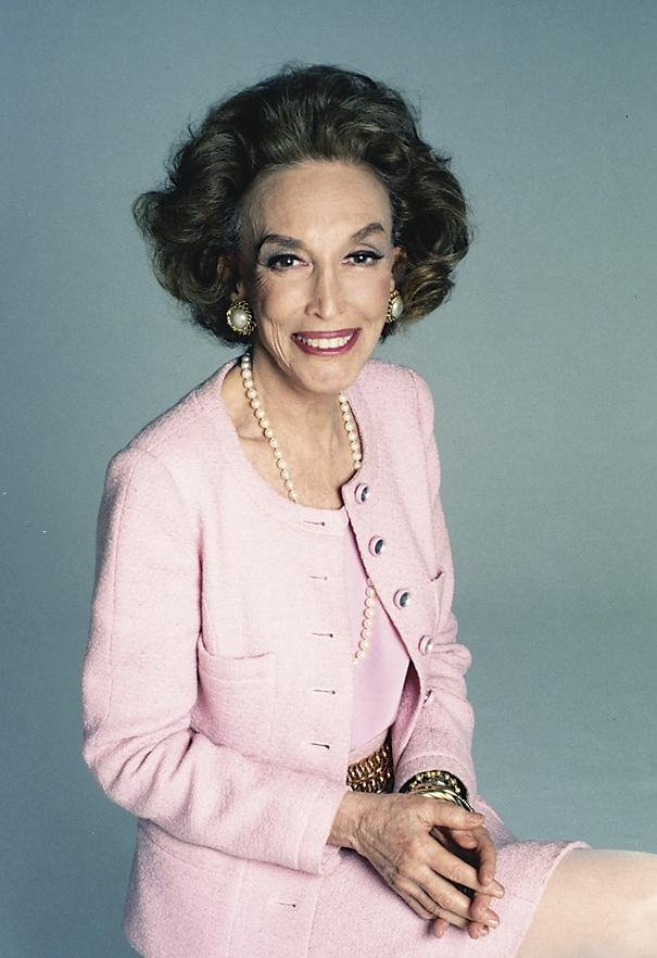 Former ‘Cosmopolitan’ Editor Pledges $30-Million for Media Institute